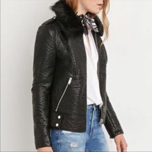 BLACK FAUX PEBBLED LEATHER MOTO JACKET